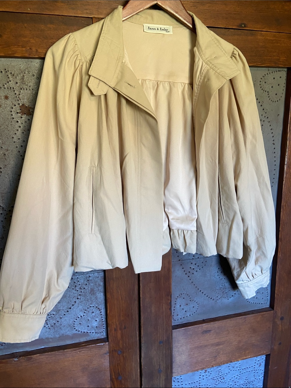 Aaron & Amber Bubble Tan Khaki Gathered Gabardine Jacket Size S - Picture 3 of 11